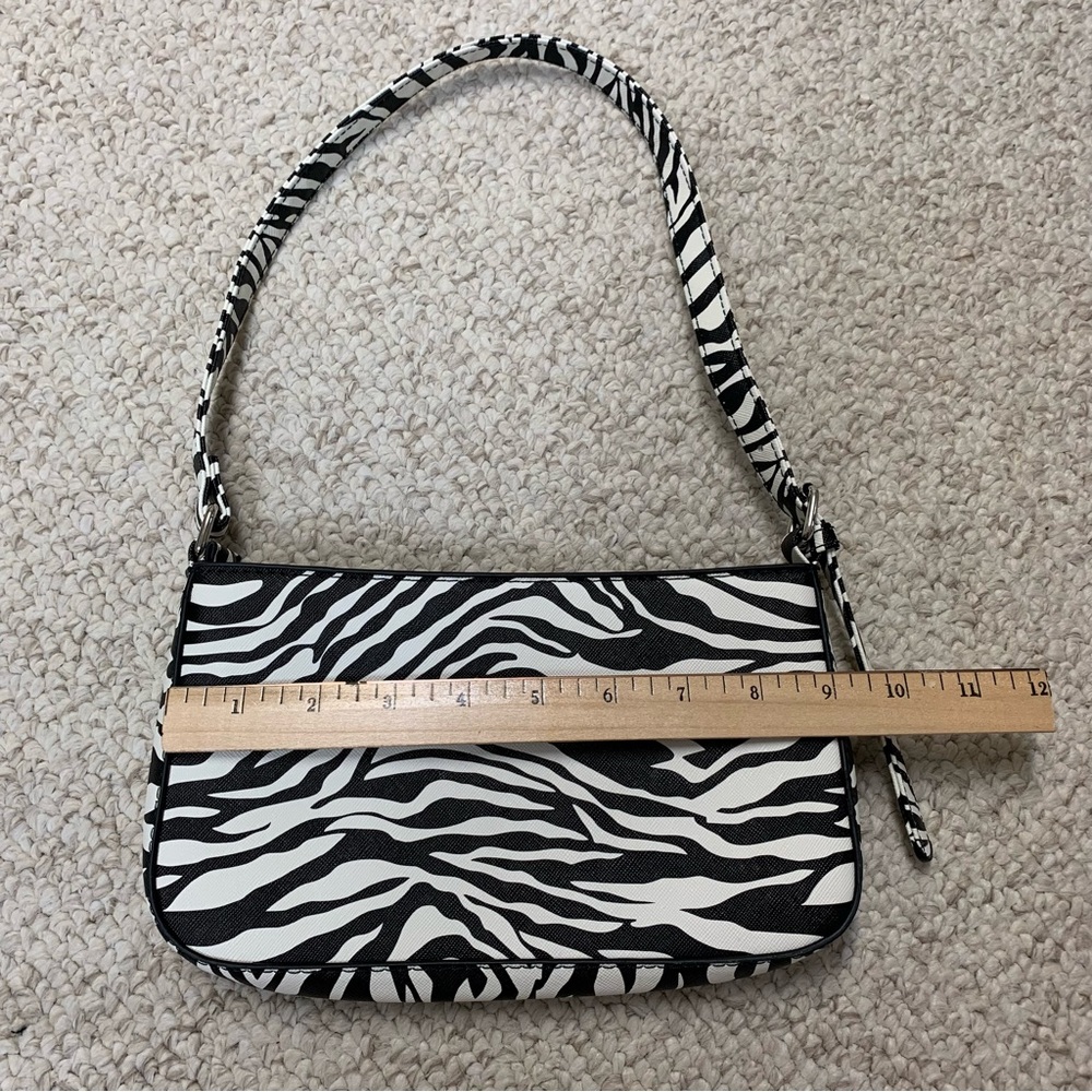 Zebra Mini Shoulder Purse - Picture 4 of 4